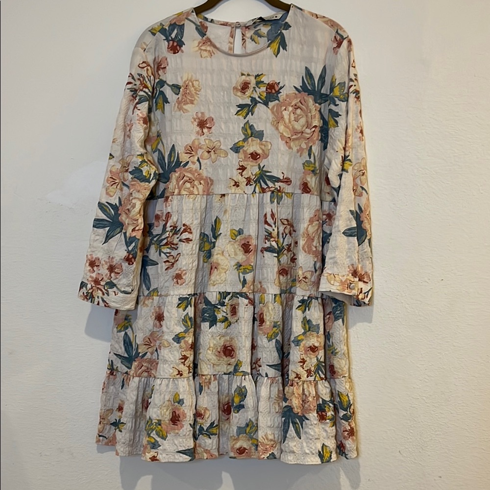 Zara Floral 3/4 Sleeve Dress - size L - fantastic condition!